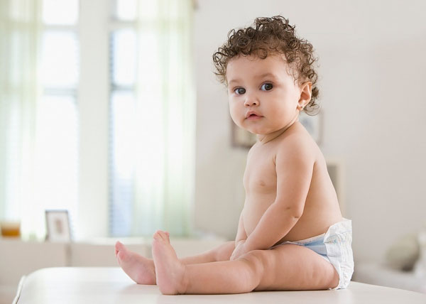 Nằm mơ thấy em bé đánh đề con gì?